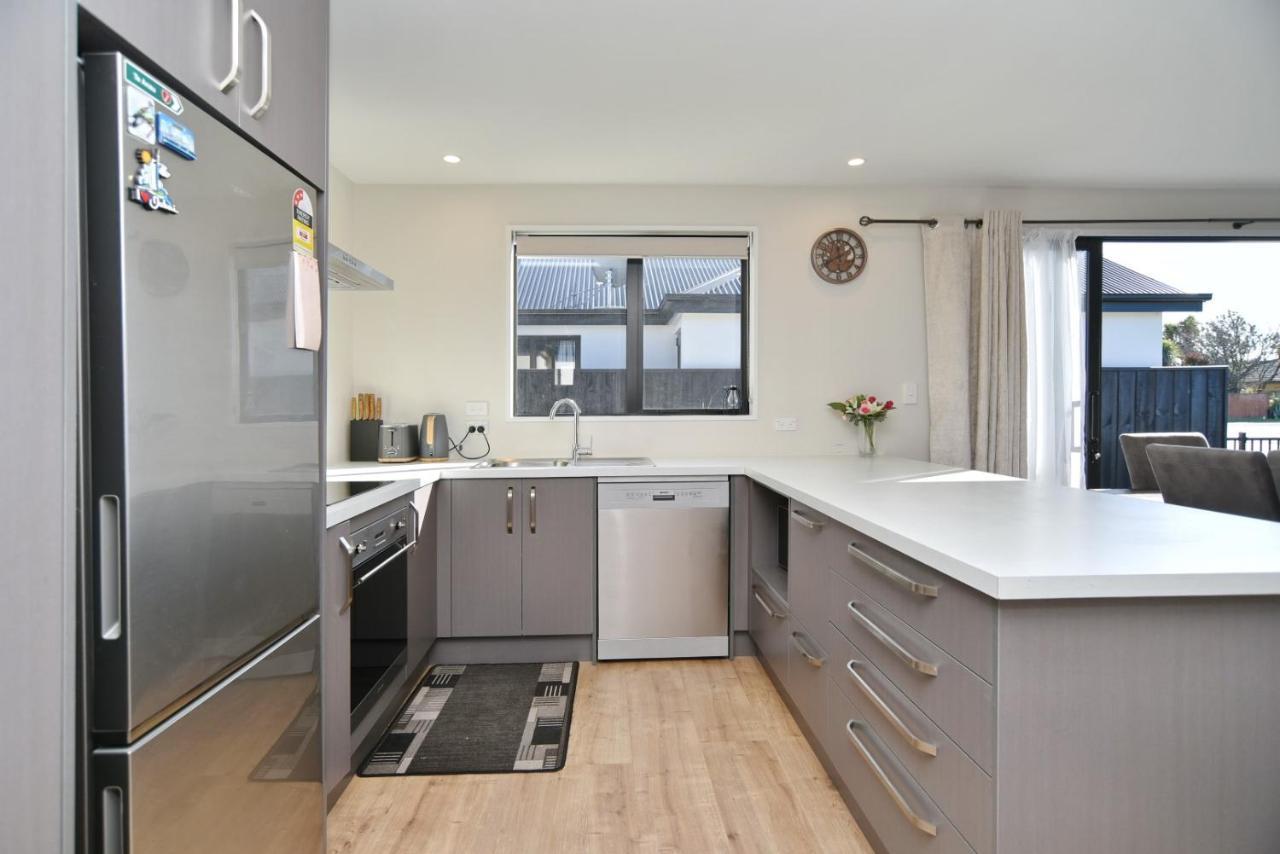Thomas Townhouse - Christchurch Holiday Homes エクステリア 写真